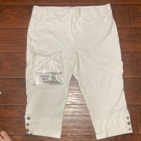 Addition Elle Solid Denim Capri Leggings - Picture 1 of 4